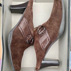 FALL Brown suede high heel slides 10